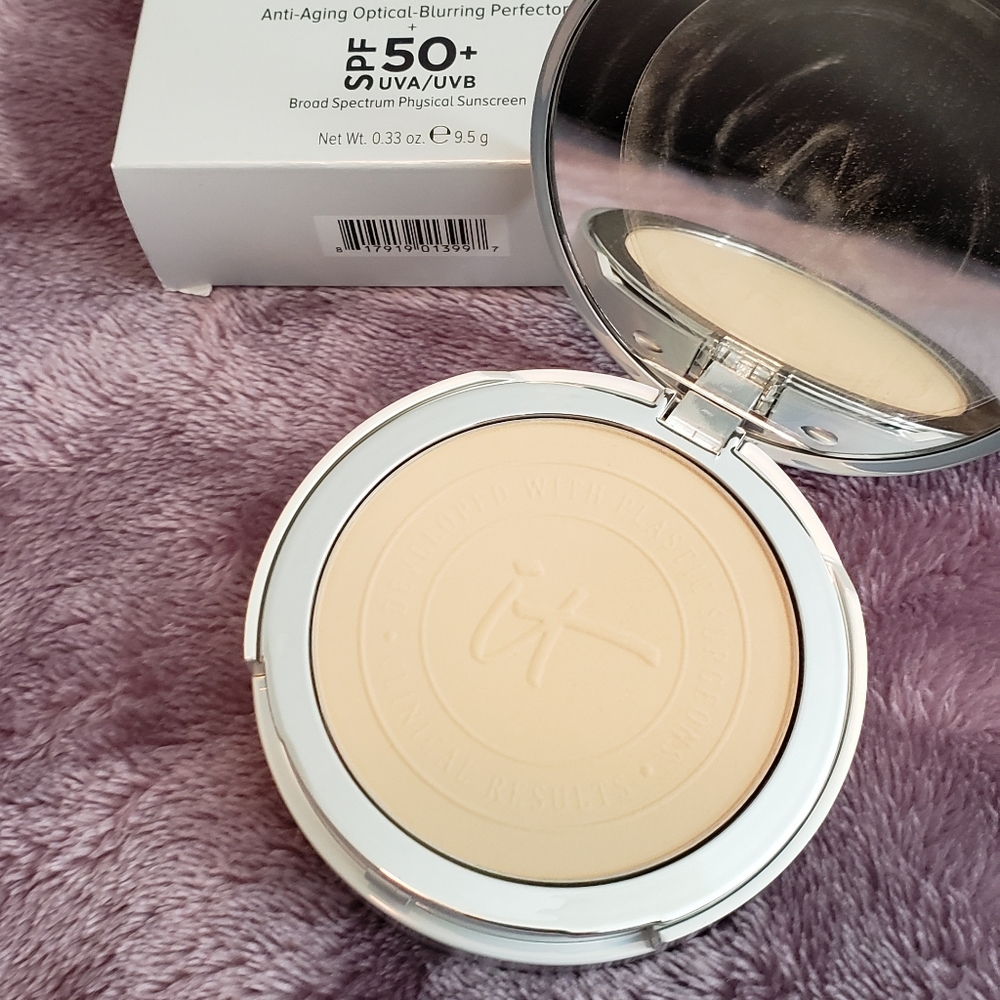 It Cosmetics Airbrush Perfecting Powder CC+